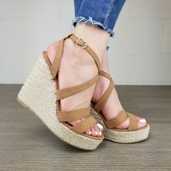 Espadrilles Tan Open Toe Wedge Sandal - Q - Picture 8 of 8